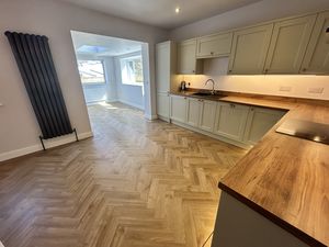 Photo 5- click for photo gallery